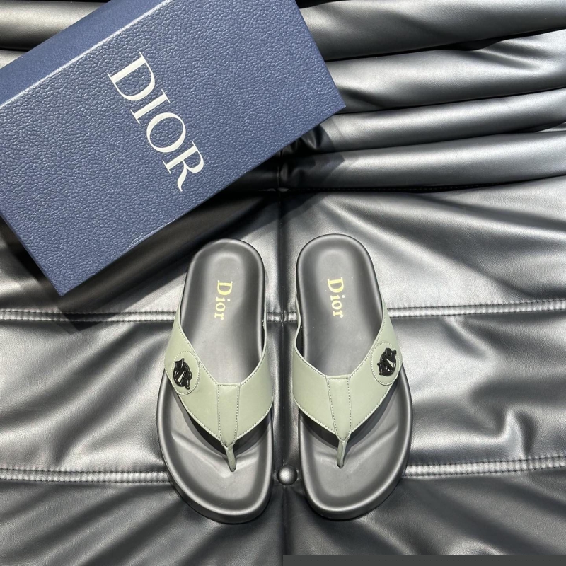 ch**an D*or slippers